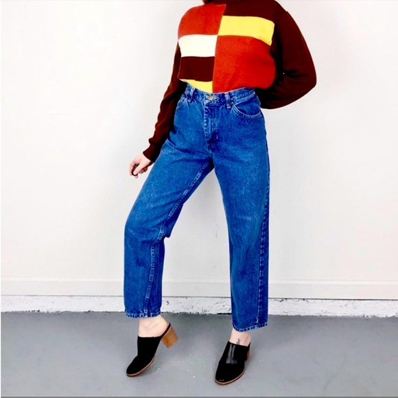 v i n t a g e ::
  90s mom jeans - Picture 3 of 5